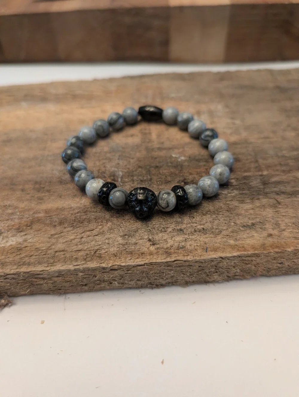 N/A stylish black